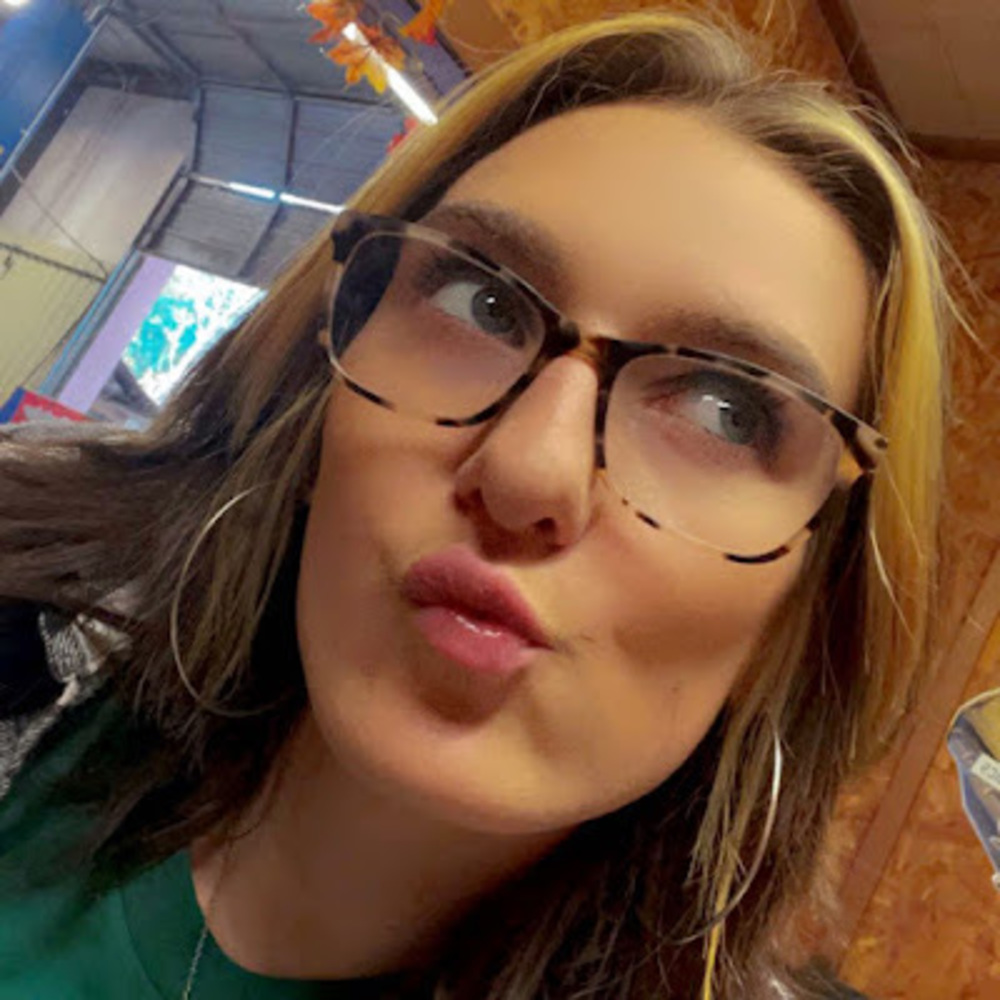 Meet your Posher, Brittany